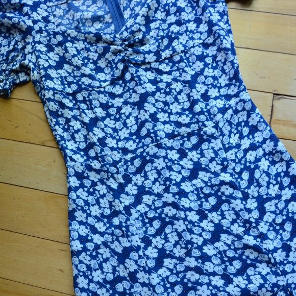 Floral Print Sweetheart Neck Midi Dress With Split Leg In Blue - Picture 4 of 15